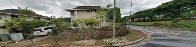 Building Photo - 91-1110-1110 Okupe St