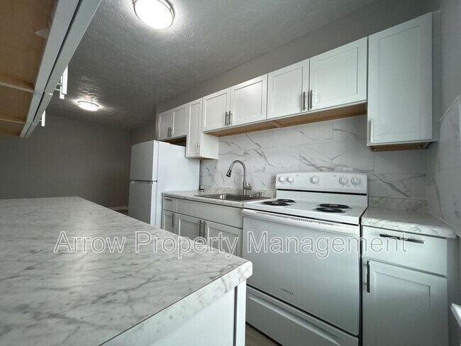 Foto del edificio - 723 Ella St