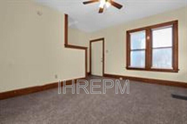 Foto del edificio - 1259 E Livingston Ave