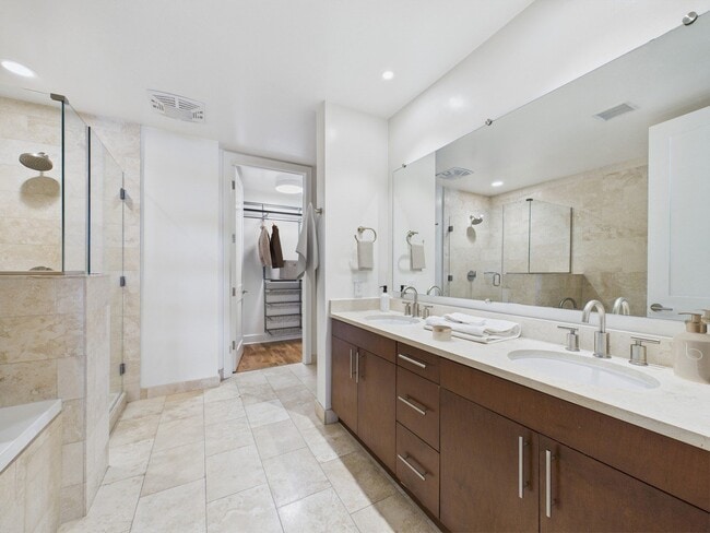 Building Photo - Wilshire Victoria Westwood Apartments