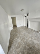 Building Photo - 518 New St