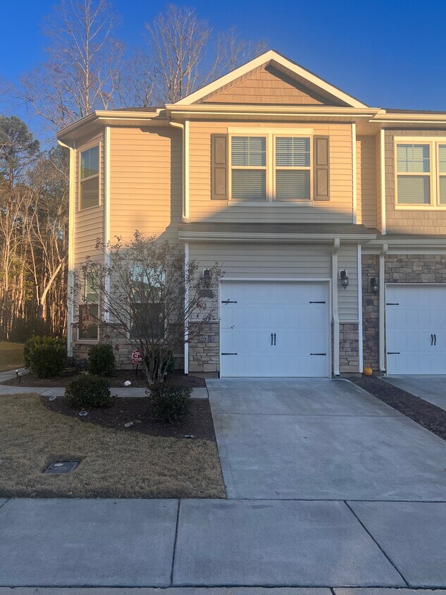 Primary Photo - 1203 Compass Dr