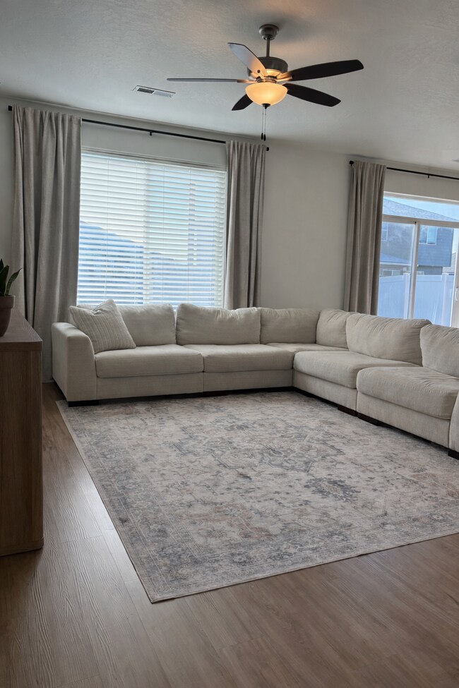 Foto del edificio - 8602 Ashen Dr