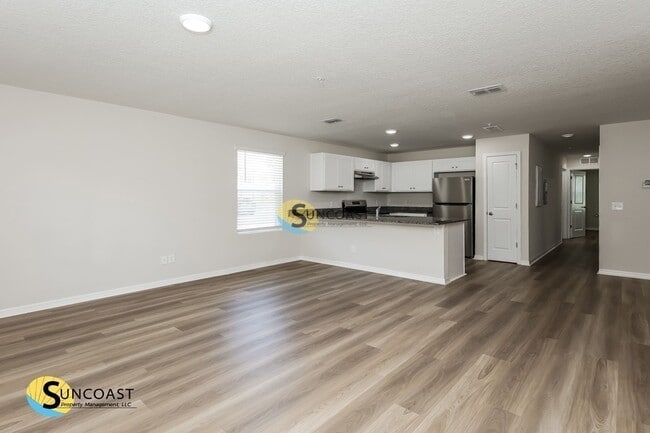 Building Photo - 11462 Oakfield Ct