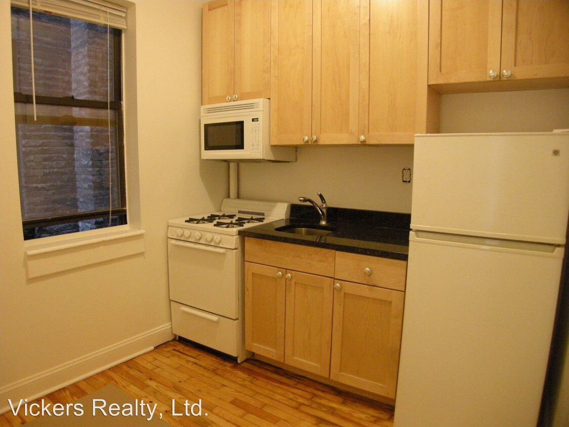 Primary Photo - 710-712 9th Ave