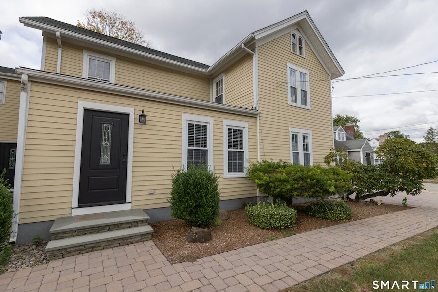 Photo - 387 Buckland Street Unit