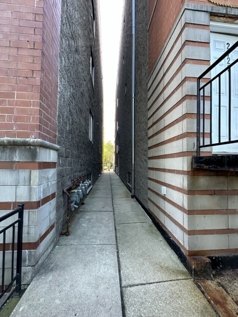 Building Photo - 2729 W Congress Pkwy