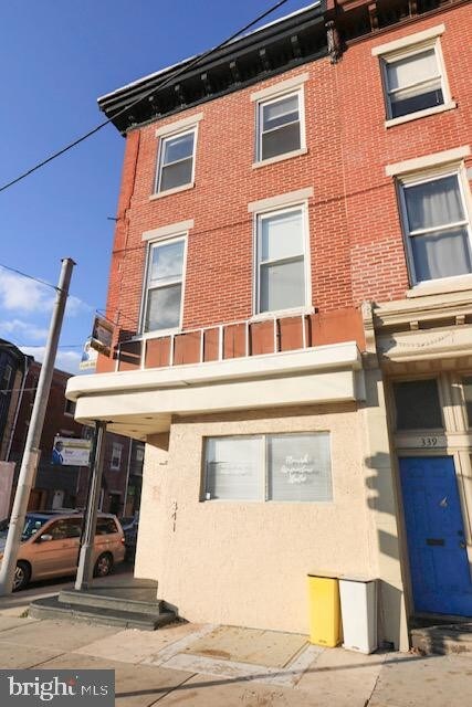 Building Photo - 341 W Girard Ave