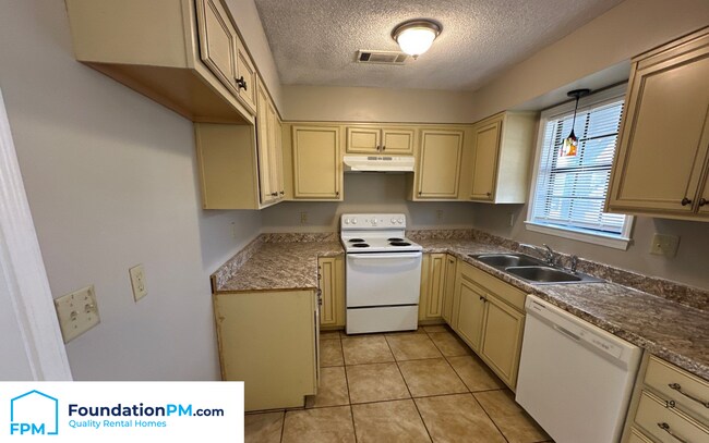 Building Photo - 4482 Grinstead Cove