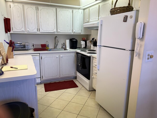 Photo - 167 Dorset D Apartment