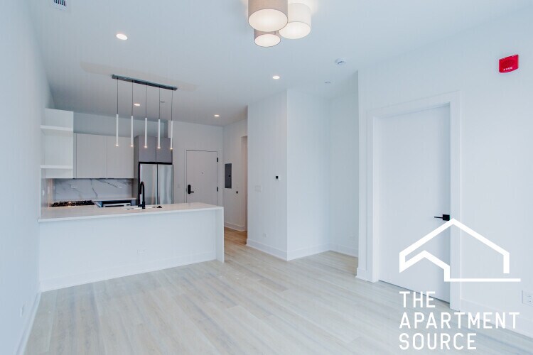 Foto principal - 3821 N Ashland Ave