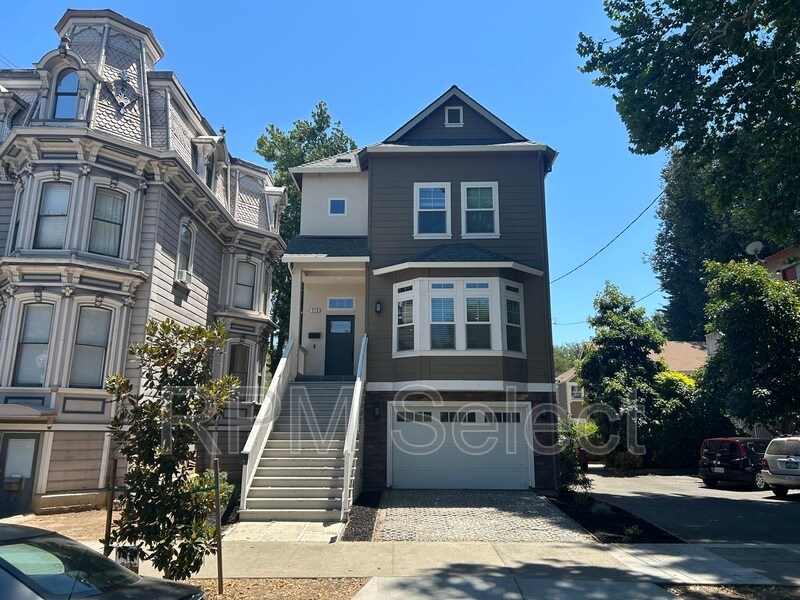 Photo - 519 8th St