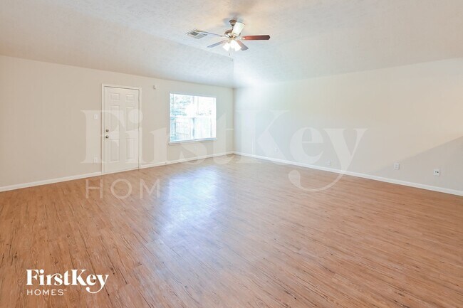 Building Photo - 2506 Fox Water Dr