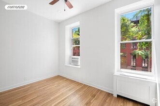 Building Photo - 259 W 12th St