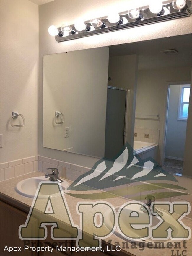 Foto del edificio - 4 br, 2 bath House - 2587 E Green Canyon Dr