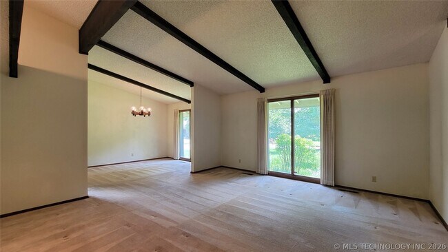 Building Photo - 4027 E 82nd Pl