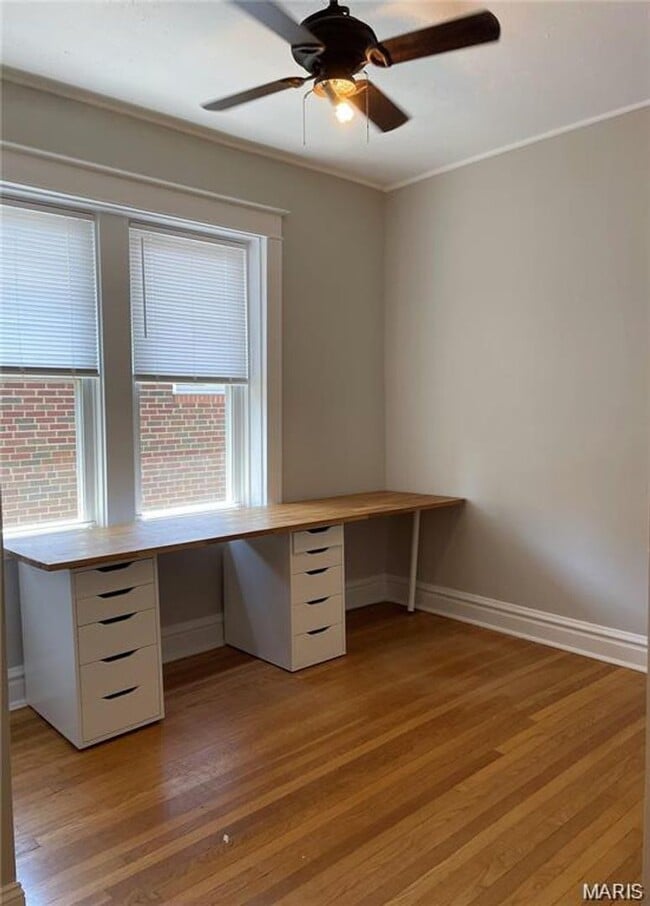 Foto del edificio - Open floor plan in ideal south city location