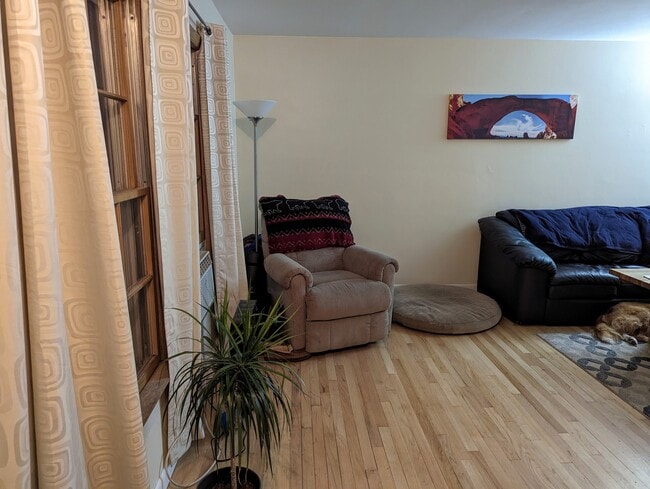 Entry way view - 12307 W Locust St