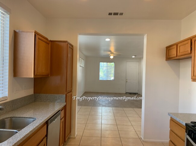 Foto del edificio - 13237 Kootenay St