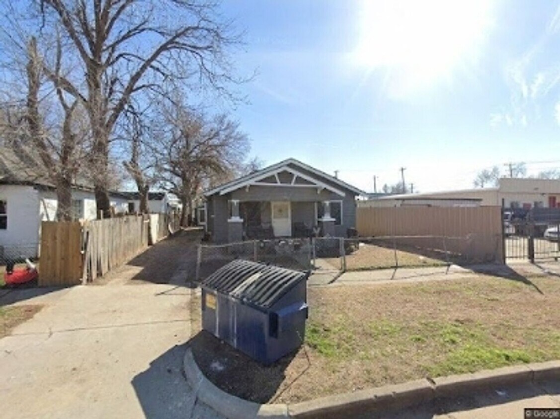 Foto principal - 1732 NW 2nd St