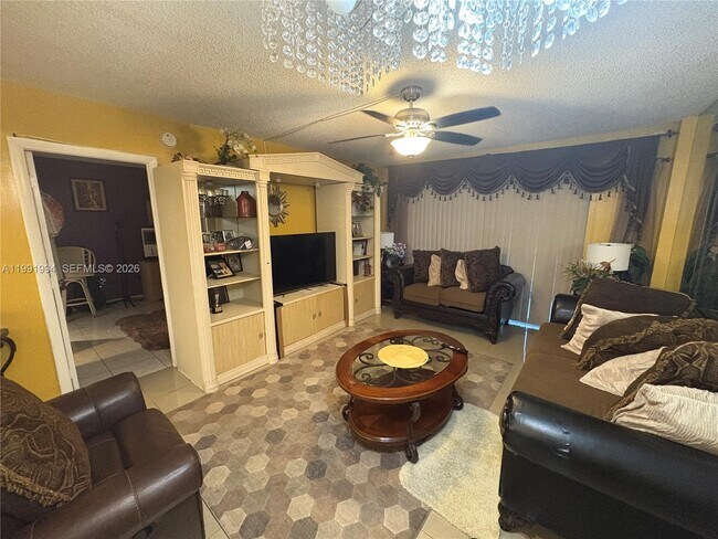 Foto del edificio - 4152 Inverrary Dr