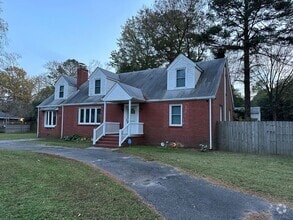 Building Photo - 6023 Airway Ln