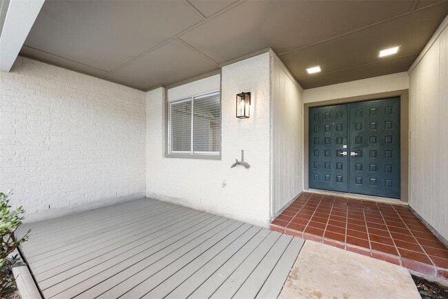 Foto del edificio - 12302 Eagle Rock Cove