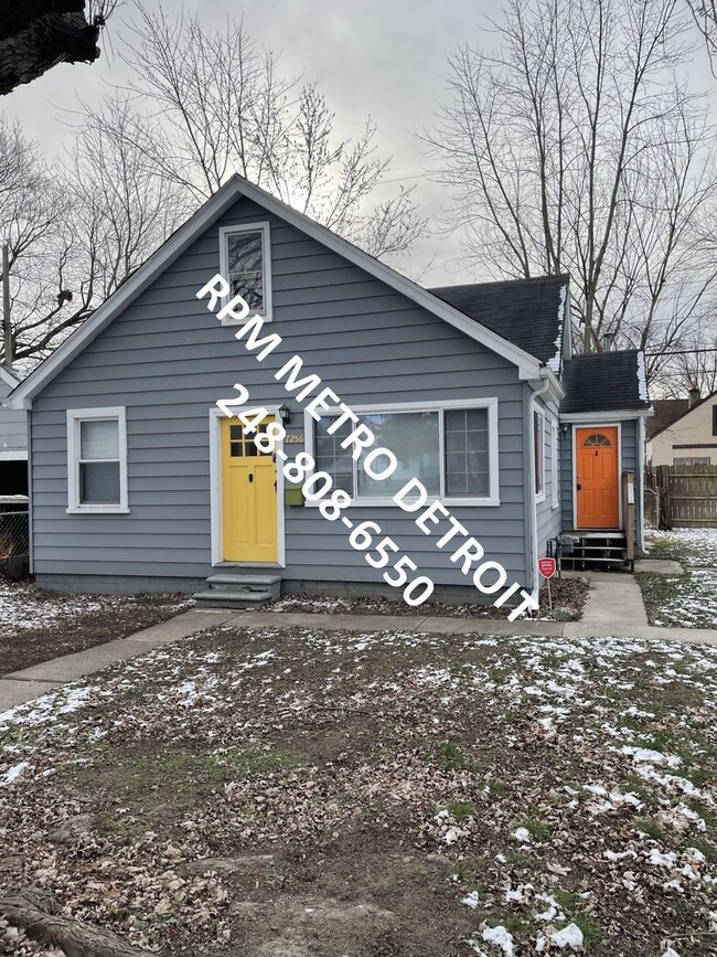 Building Photo - Move in Ready Bungalow in Warren