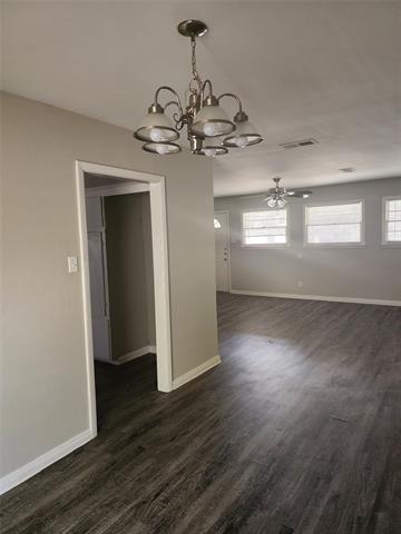 Building Photo - 2437 Emily Dr