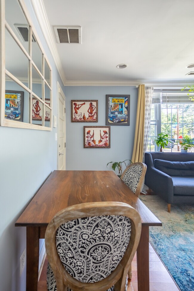 Dining Area - 1400 Longfellow St NW