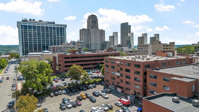 Foto del edificio - 179 Elk St