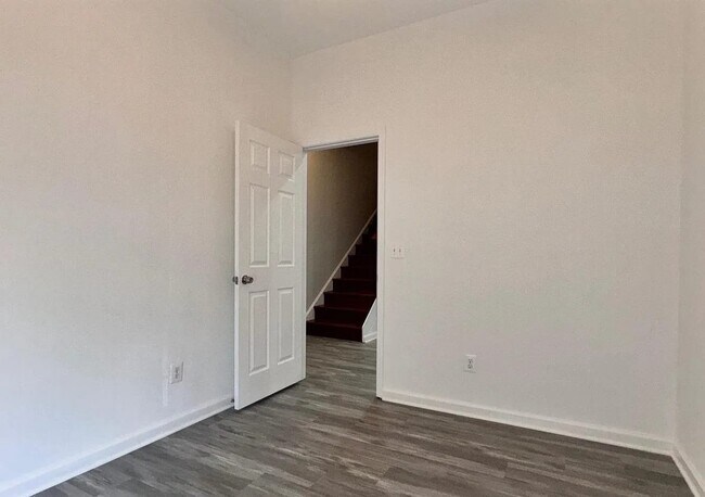 Foto del edificio - 503 N Lakewood Ave