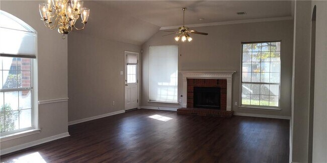 Building Photo - 12006 Hispania Ct