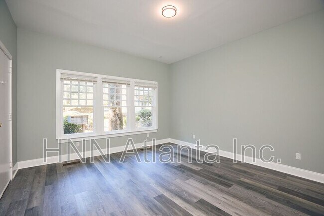 Foto del edificio - 435 N Highland Ave NE