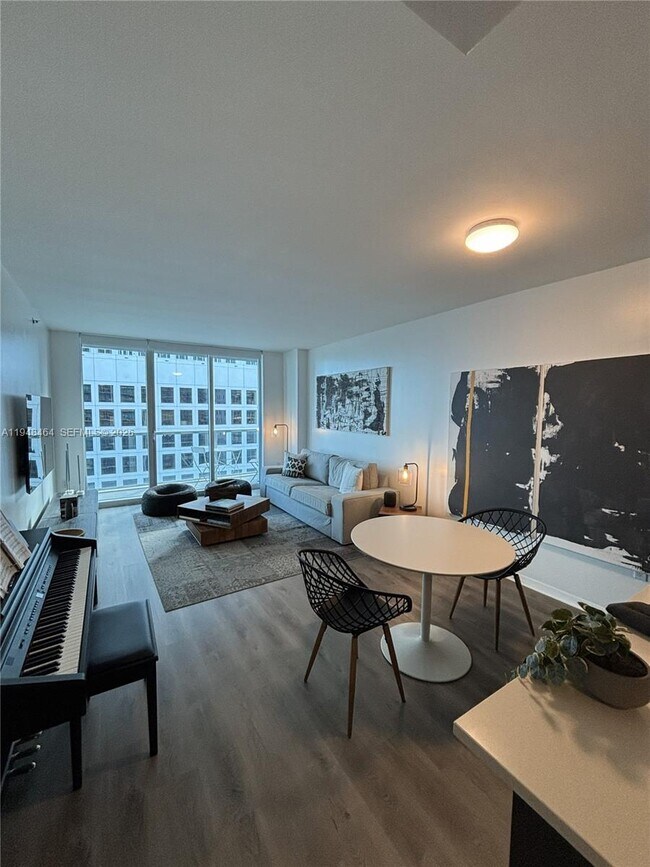 Foto del edificio - 500 Brickell Ave