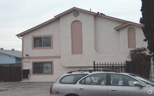 Building Photo - 4243 43rd St
