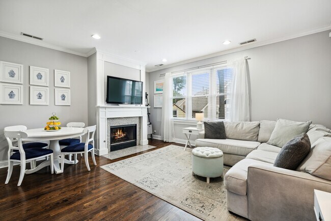 Foto del edificio - 2843 N Lincoln Ave