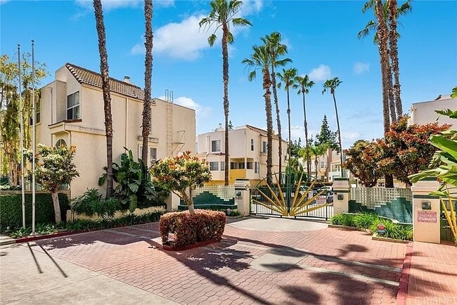 Secured Entrance - 5455 Sylmar