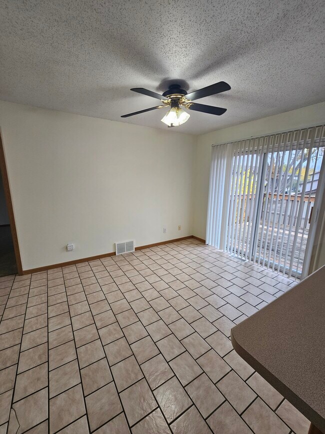 Foto del edificio - 2655 15th St S