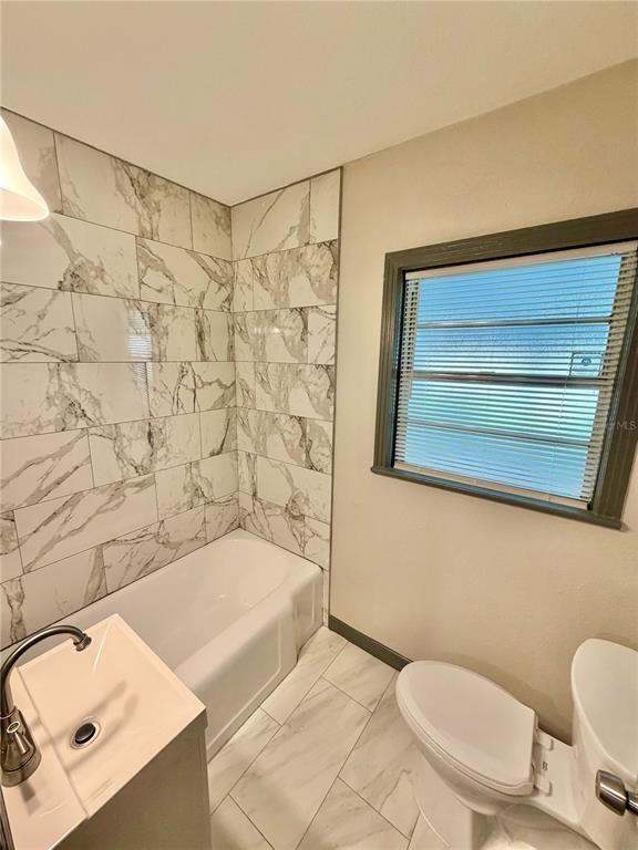 Foto del edificio - 1017 W Blann Dr