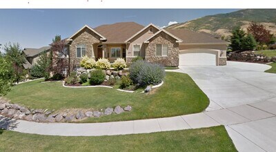 Building Photo - 1693 Crimson Oak Dr