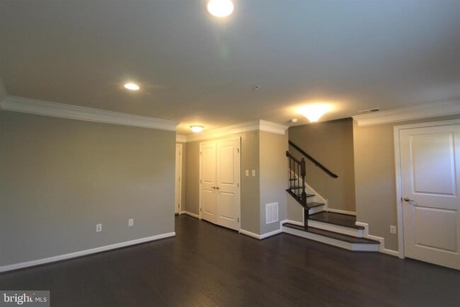 Building Photo - 228 Compass Dr