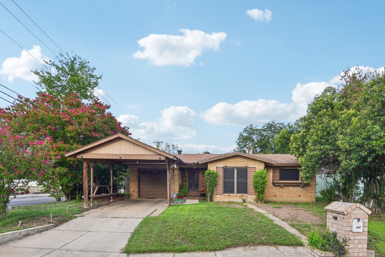Photo - "Cozy 3-Bedroom Home with great covered patio at 1602 Lone Oak Ave, San Antonio!"