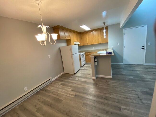 Building Photo - 1333 N Camino Alto