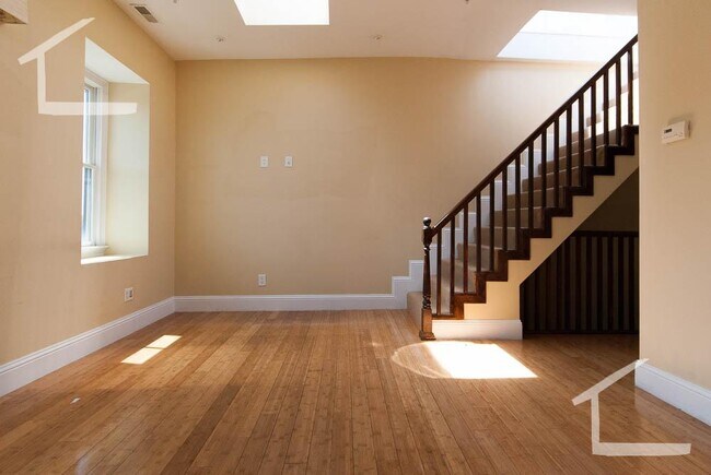 Building Photo - 9 Cortes St