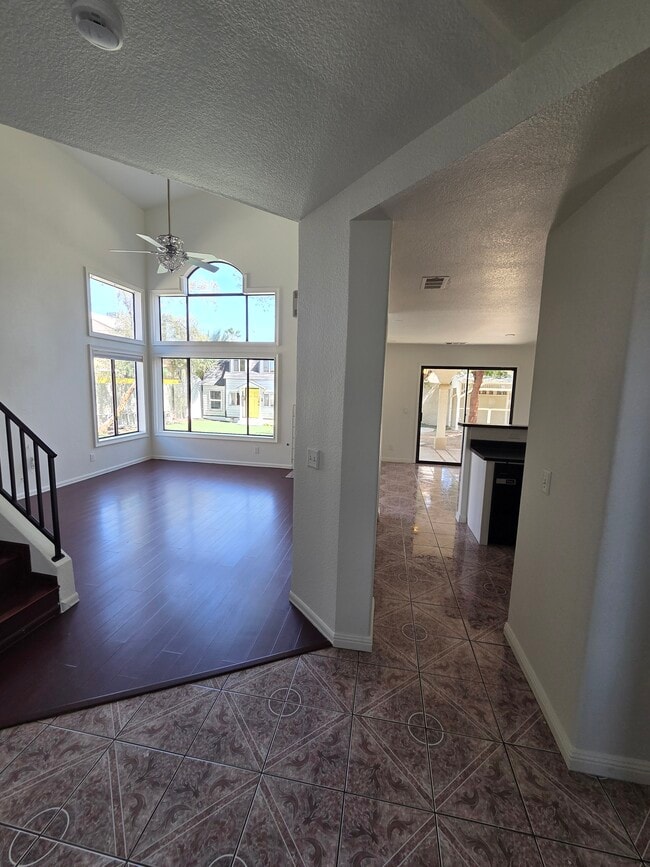 Building Photo - 5650 Ruby Creek Dr