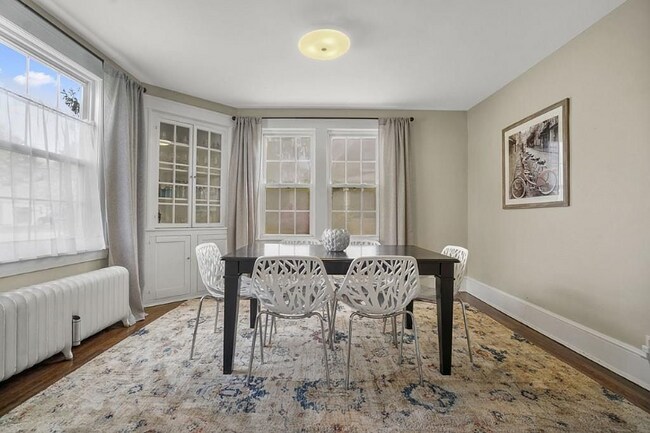 Foto del edificio - 5 Greenlawn Ave