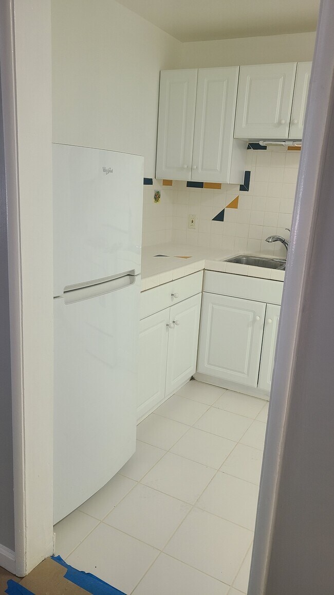 Foto del edificio - 3639 McLaughlin Ave