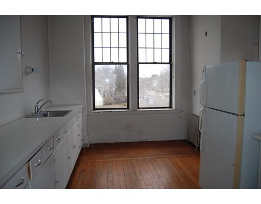 Primary Photo - 60 Hopedale St