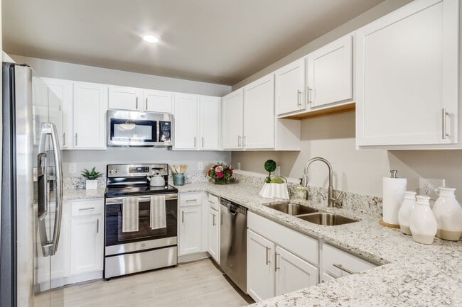 Interior Photo - Tribute Creek Apartment Homes